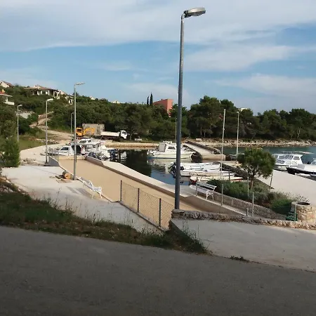 Pavlesina * אוגייאן